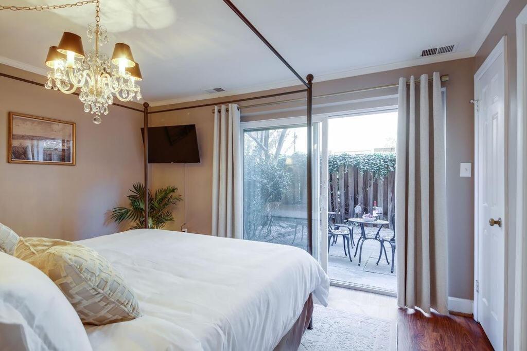 The Lafayette Villa Alexandria Bagian luar foto