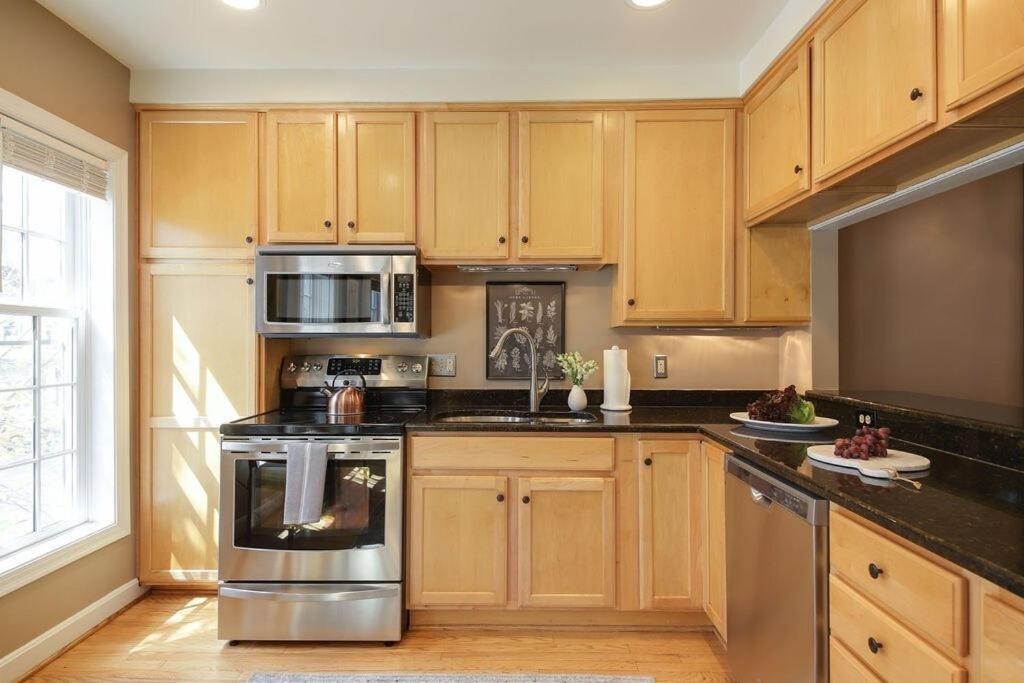 The Lafayette Villa Alexandria Bagian luar foto